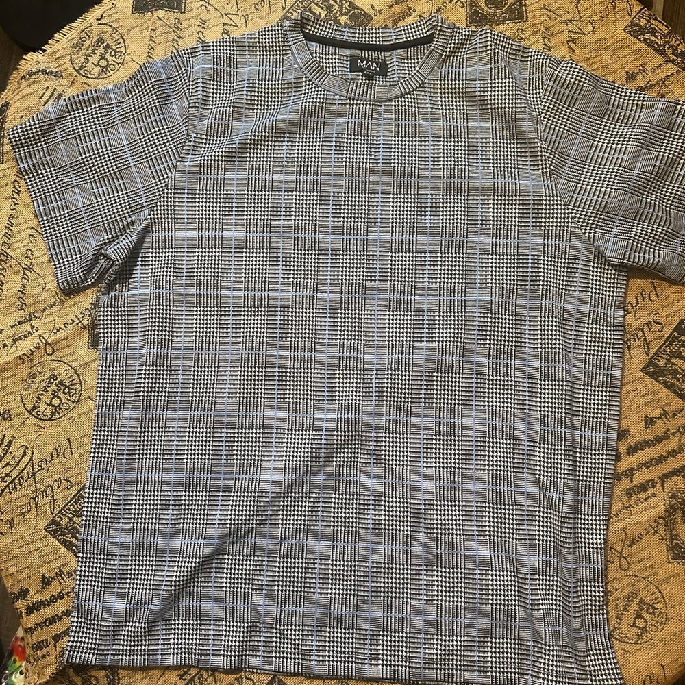 Boohooman Black and White Short Sleeve Tees